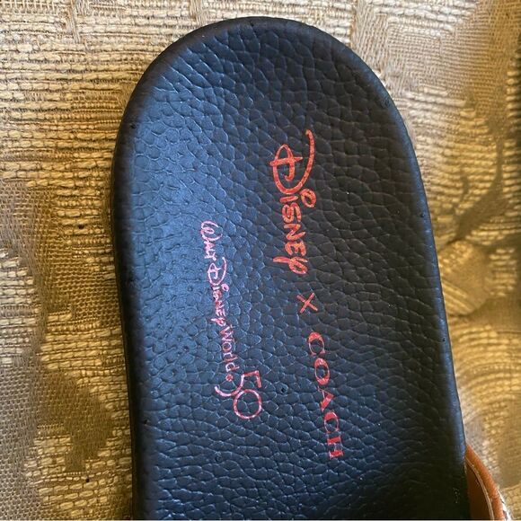 Walt Disney World 50th Coach Slide Signature Textile Jacquard Mickey Mouse SZ 7 - Picture 6 of 9